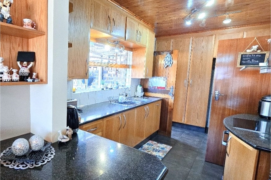 3 Bedroom Property for Sale in Vaalpark Free State